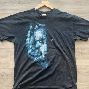 Fruit of the Loom Black and Blue Wolf Graphic Men's T-Shirt